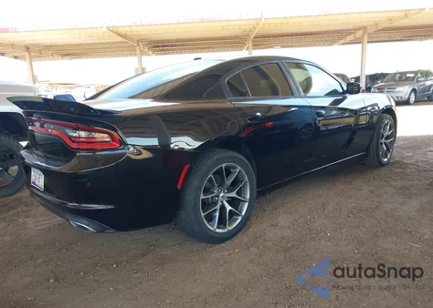 2015 Dodge Charger Se z USA, uszkodzony, nr VIN 2C3CDXFGXFH898386